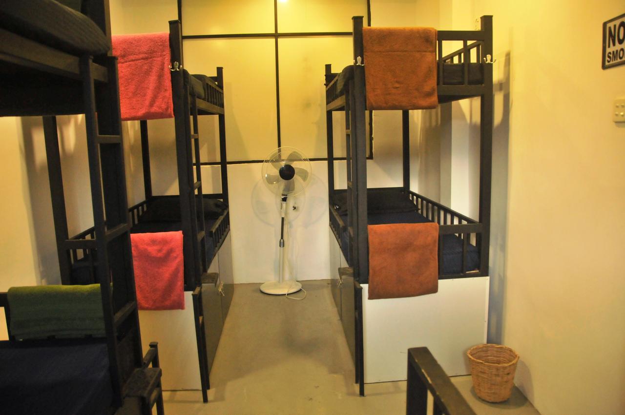 Mid Town Hostel Kandy Exterior foto