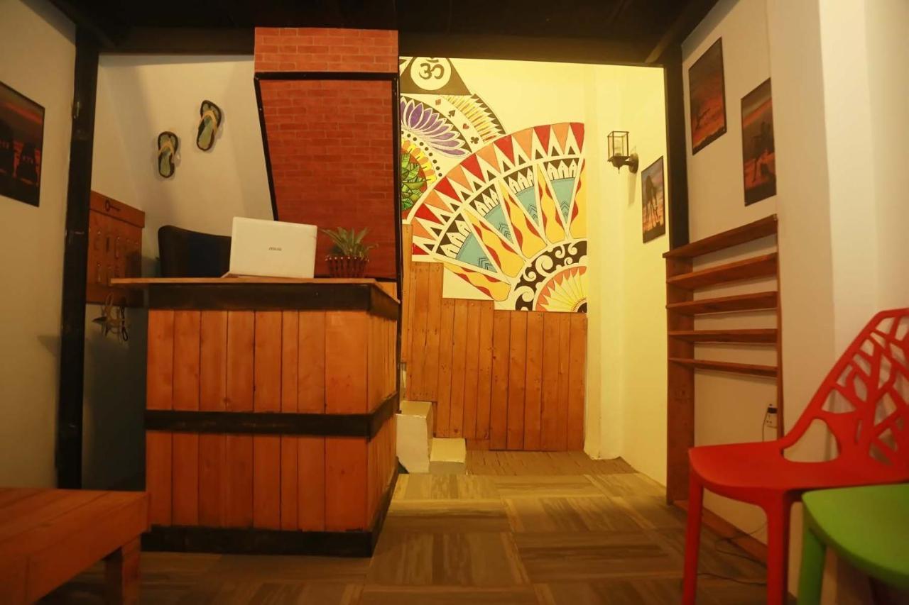 Mid Town Hostel Kandy Exterior foto